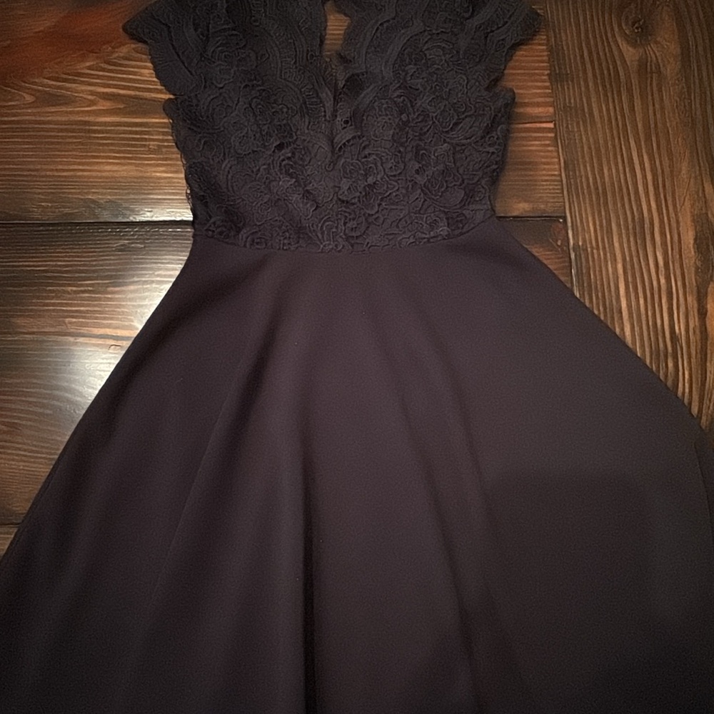 Girl’s Elegant Black Lace Dress